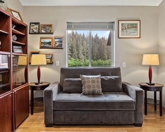 Bear Lake Lodgings B&B - Seward - Sala de estar