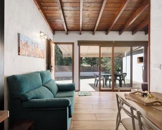 Casita Ana - El Paso - Living room