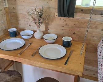 Restored circus wagon - Saltburn-by-the-Sea - Dining room