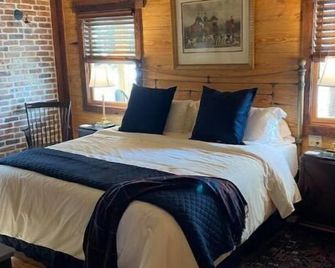 The Stables at Giddy Up Folsom English Cottage - Folsom - Bedroom