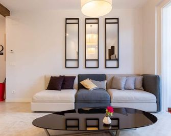 Cozy modern design in the old town - Arrigorriaga - Wohnzimmer