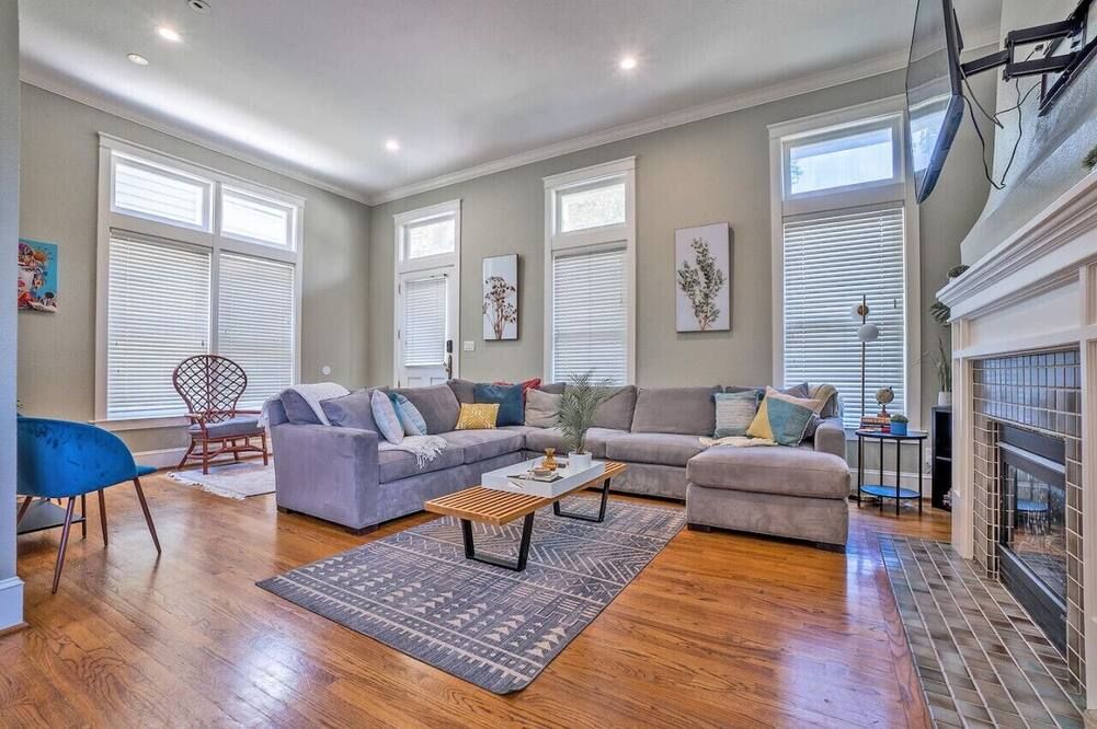 Charming State Thomas Home - Big Groups Welcome! - דאלאס - סלון