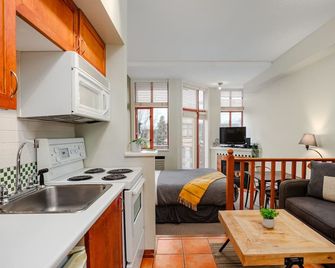 Studio Suite, Heart of the Village by Harmony Whistler - Whistler - Kitchen