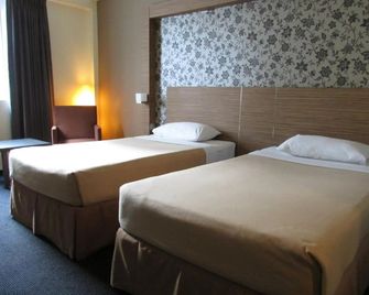 Strand Hotel - Singapore