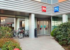 Ibis Budget Lleida - Lleida - Building
