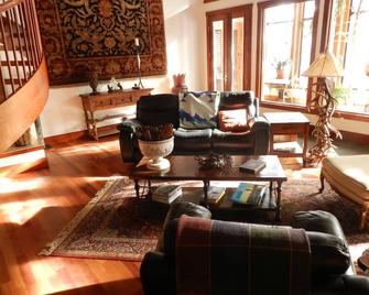 Custom Mountain Home, Great Ski and Hiking ~ Premier Host and Home! 5 Stars - Teton Village - Sala de estar