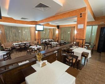 Hotel Kris - Smolyan - Restaurante