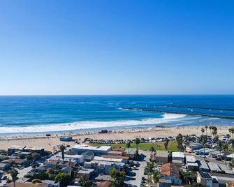 OB Cottage Hideaway Private Patio & Steps to the Sand - San Diego - Beach