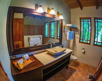 Lost Iguana Resort and Spa - La Fortuna