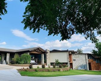 Wangshi China Palace B & B - Oklahoma City - Budova