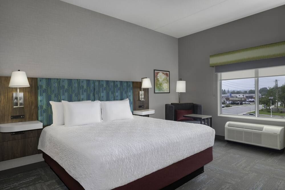 Hampton Inn by Hilton Midland - Midland - Schlafzimmer
