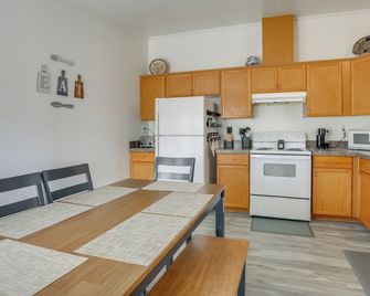 1 Mi to Main Street: Cozy Retreat in Portales - Portales - Cocina