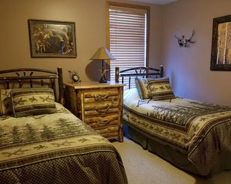 Ski-in-Ski-Out Condo Located on Mount Snow - Dover - Bedroom