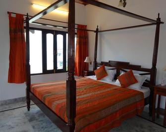 Karohi Haveli - A Heritage Hotel - Udaipur - Bedroom