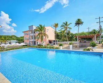 Makáry Beach Tolú by Bernalo Hotels - Tolu - Басейн