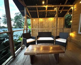 Tree Frog House: Waterfront, Caribbean Island Jungle Cabin In Bastimentos W/ Ac - Bocas del Toro