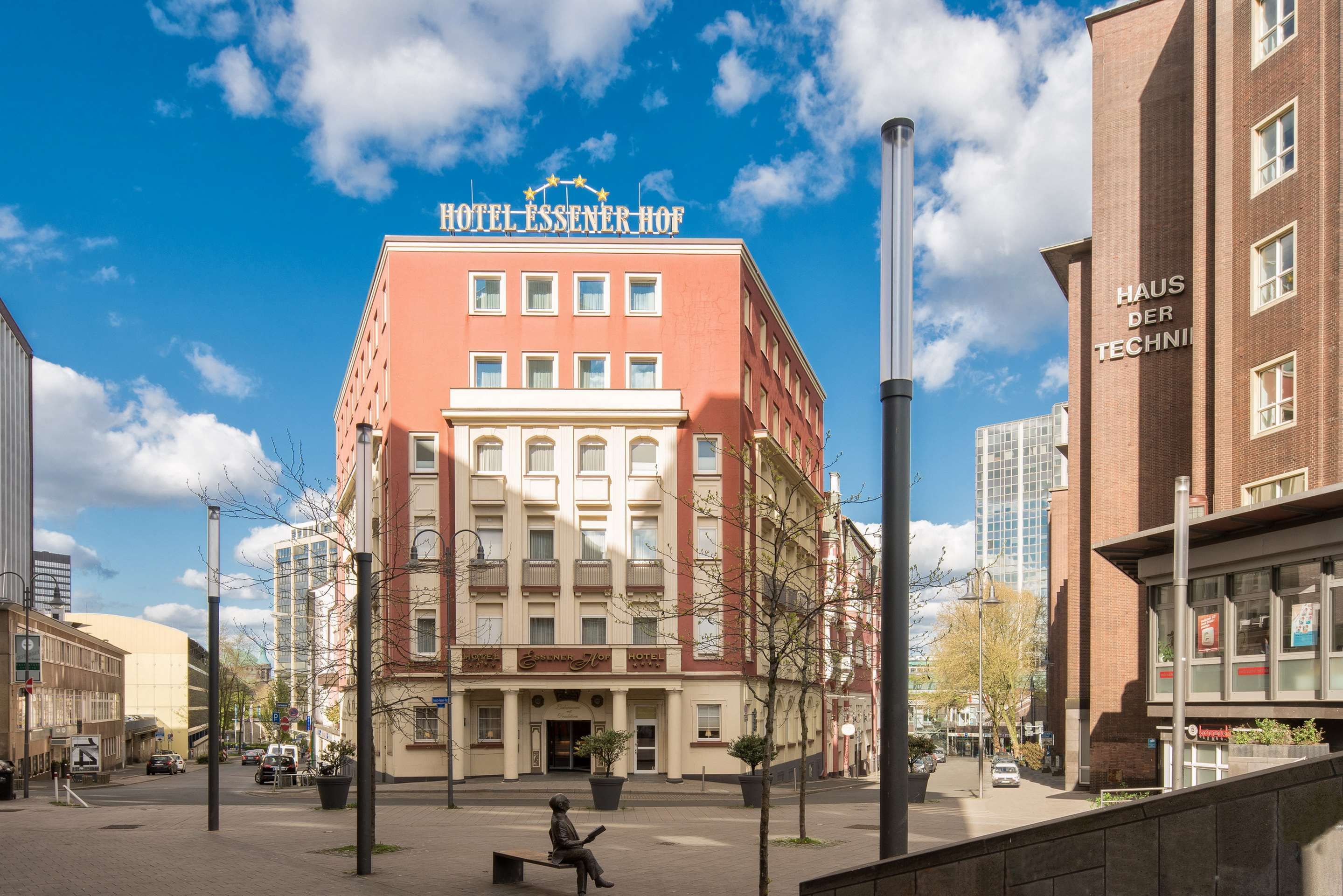 Hotel Essener Hof, Sure Hotel Collection by Best Western - אסן - בניין