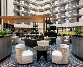 Embassy Suites by Hilton Orlando Airport - Orlando - Area lounge