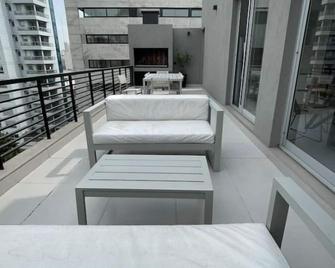 Departamento a estrenar con pileta y gimnasio - Buenos Aires - Balcony
