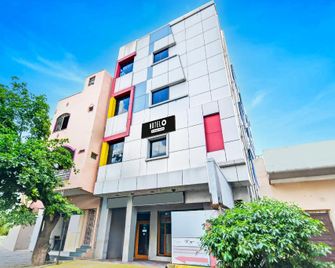 Super Hotel O Kurnool Near Kurnool Medical College - Kurnool - Building