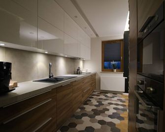 City of the Kings Green Silence Apartment - קראקוב - מטבח