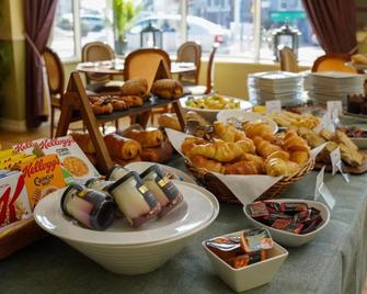 Alcock & Brown Hotel - Clifden - Buffet