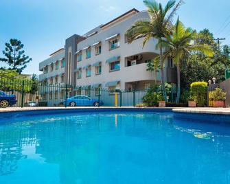Hampton Court Apartments - Brisbane - Piscina