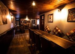 Nicky-Tams Bar & Apartments - Stirling - Bar