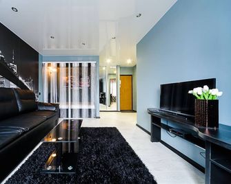 S Balkonom Na Romanovskoy Slobode 10 Apartments - Minsk - Sala de estar