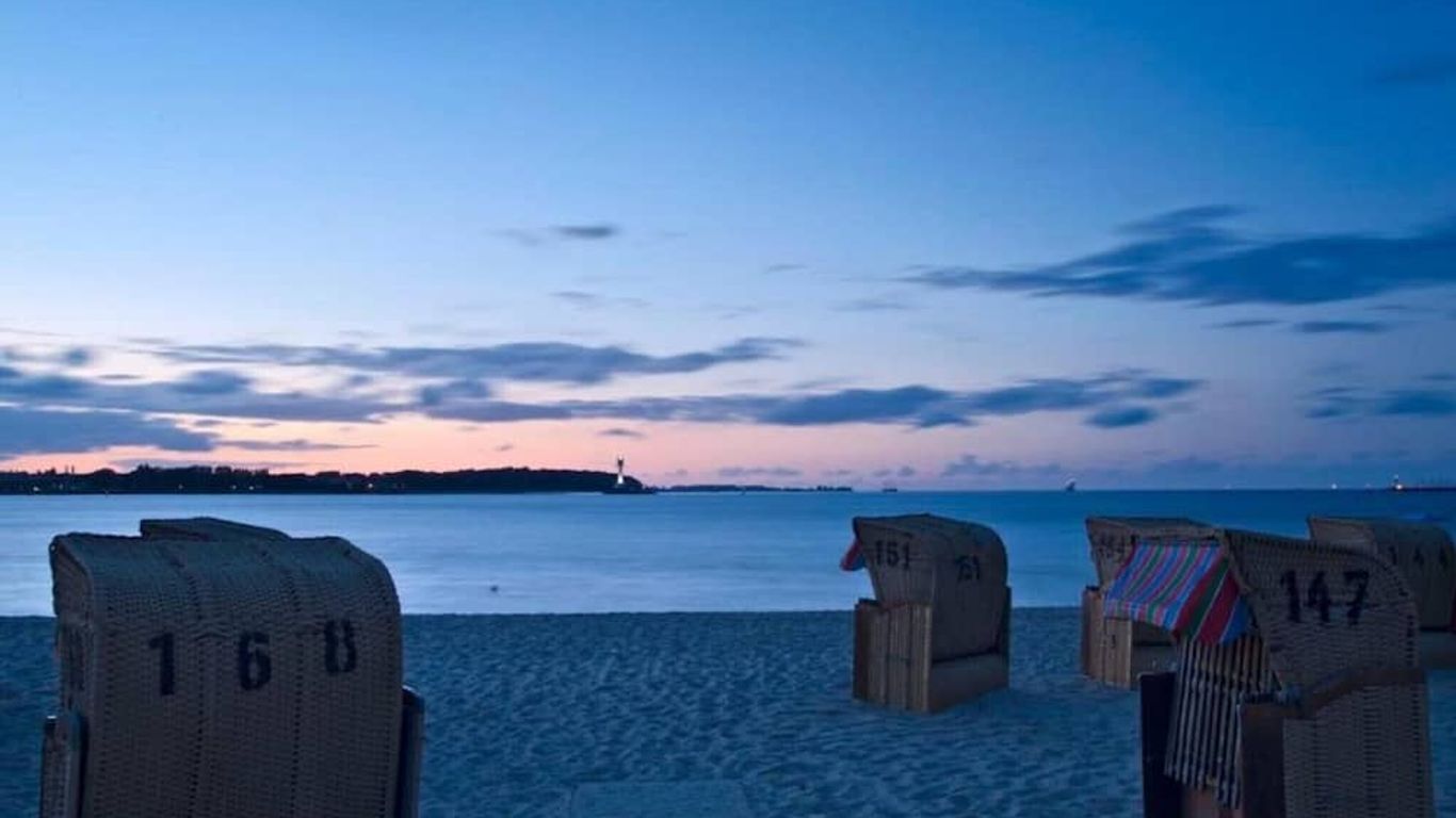 Heikendorf Ostseebad Strandhotel mit Sauna by Belvilla