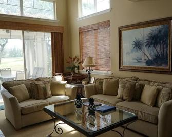 H4 Waikoloa Fairway Villas - Waikoloa Village - Living room