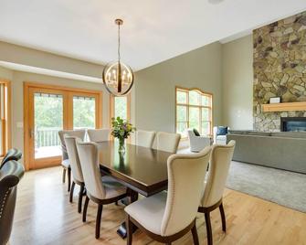 Riverfront Bliss in Rice Lake Deck, Gril - Rice Lake - Sala pranzo