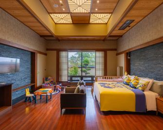 Tang Jingze Onsen Hotel - Dalian - Bedroom