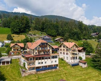 Hotel Zeit & Traum Privat Spa - Beatenberg - Gebäude