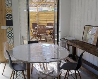 Village house, Gulf of Morbihan, near coastal paths - Saint-Armel - Jídelna
