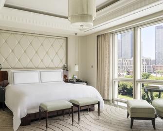 The Peninsula Shanghai - Shanghai - Schlafzimmer