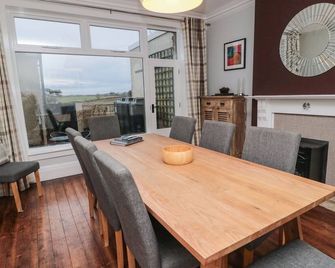 Glenander - Bamburgh - Dining room