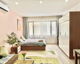 Brightening - Cozy - Spacious Apartment - Cu Chinh Lan by The Little Home - האנוי - חדר שינה