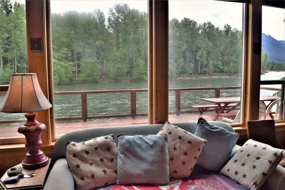 Cowlitz River Cabin - Packwood - Sala de estar