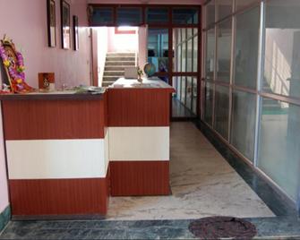 Hotel Airport Inn - Bhubaneswar - Front desk