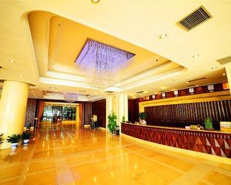 Kaichen Hotel - Changsha - Front desk