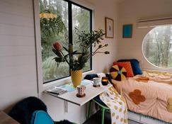 Tiny- Eco House -Ukiyo - Within The Otway National Park, Great Ocean Road Lorne - لورن - مطعم