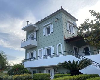 Corinthian Green Villa - Vrachati - Edificio