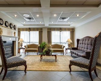 Monte Carlo Inn Oakville Suites - Oakville - Lounge