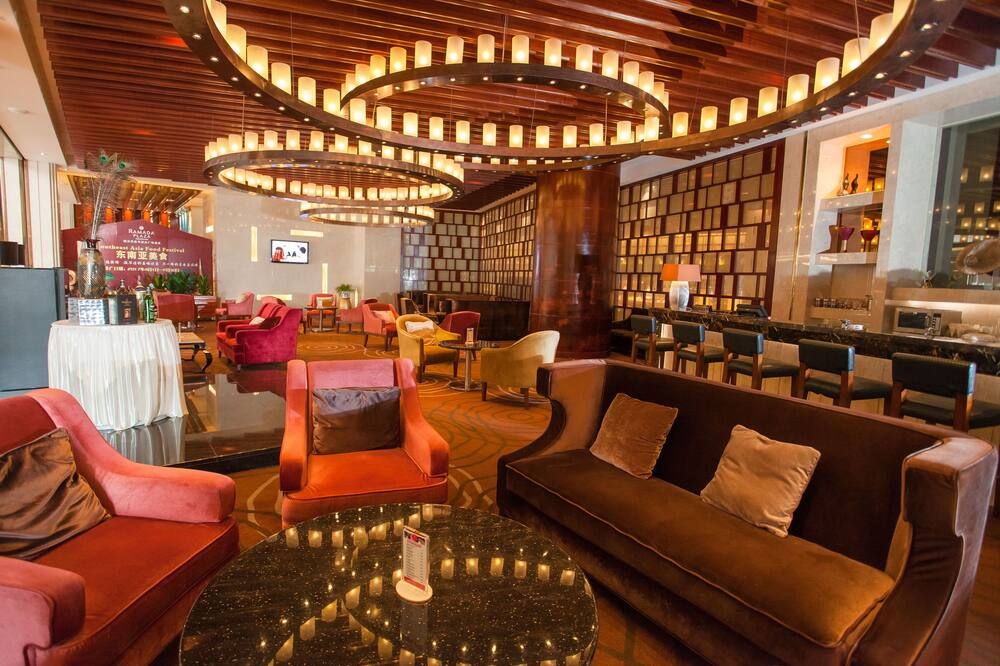 Ramada Plaza by Wyndham Shaoguan City Centre