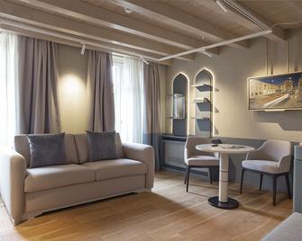 Relais Balcone di Giulietta - Verona - Living room
