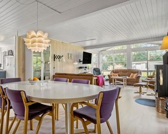 Holiday Home Strandholmen Millinge Xi - Millinge - Dining room