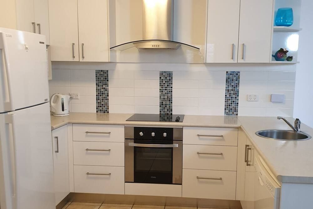 Nautilus Holiday Apartments - פורט דאגלאס - מטבח