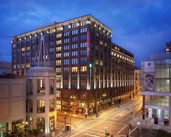 Embassy Suites by Hilton St. Louis Downtown - Saint Louis - Edificio