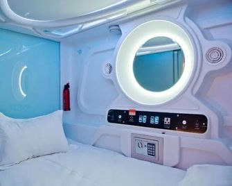 Jianpuke Space Capsule Backpacker Hostel - Sihanoukville
